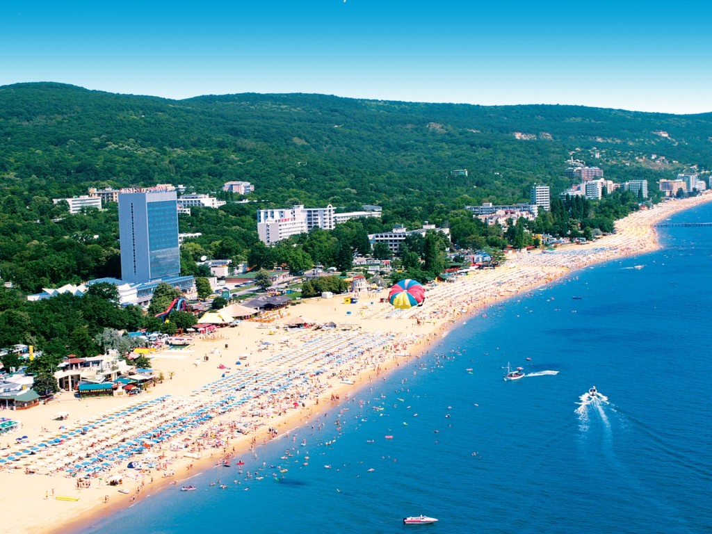 Golden-Sands-Beach